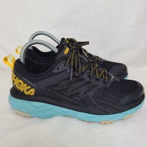 Hoka One One Challenger ATR 5 Sneakers, Size 6